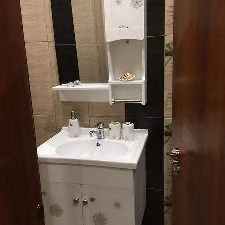 Danaya 1 شقة فارنا